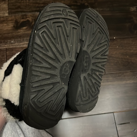 Girls UGG boots - Picture 4 of 6